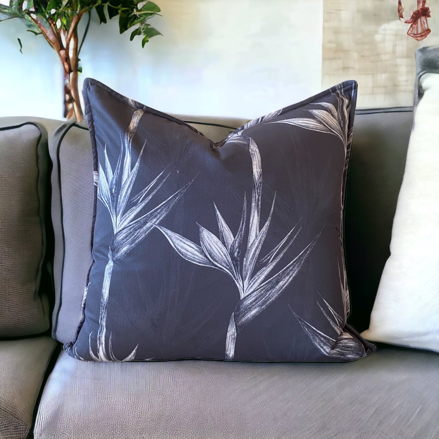 Cushion Cover Strelitzia Dark