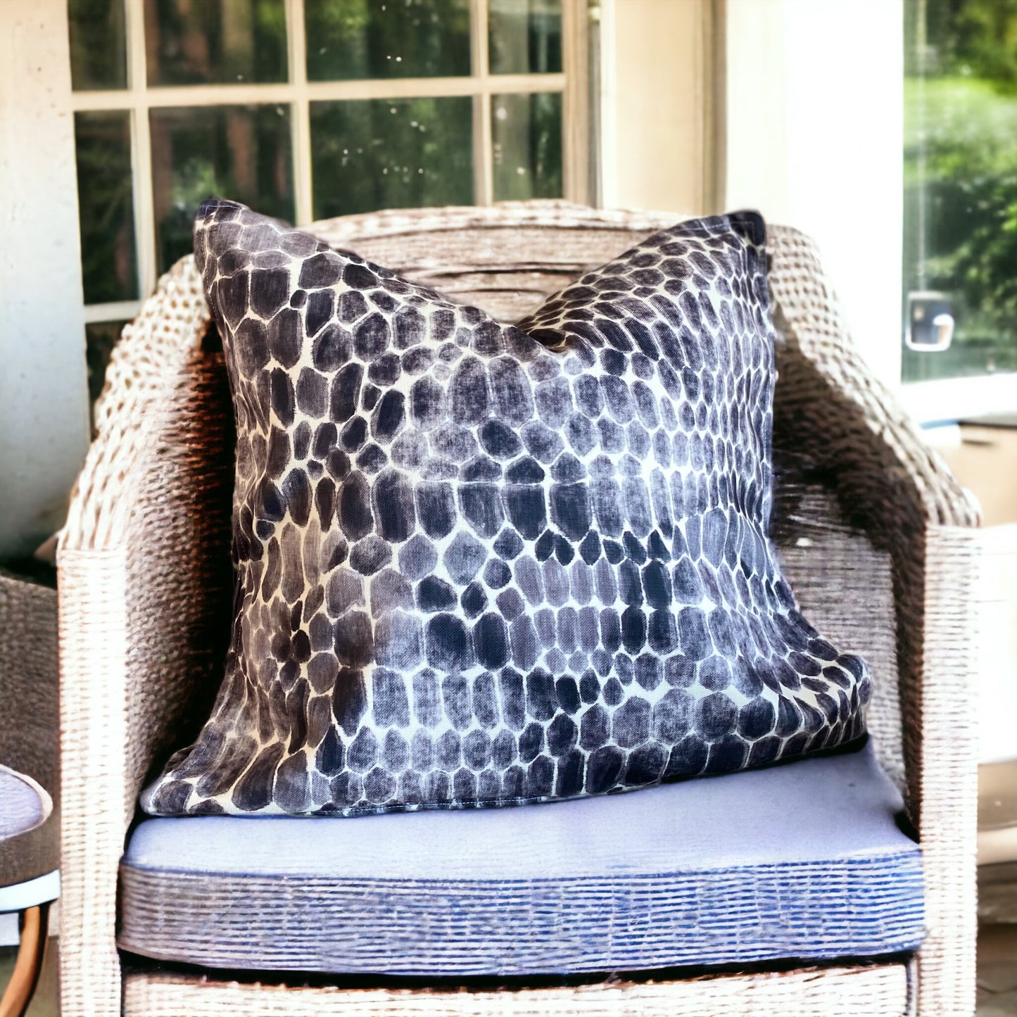 Shoreline Wildside Snake Cushion Cover