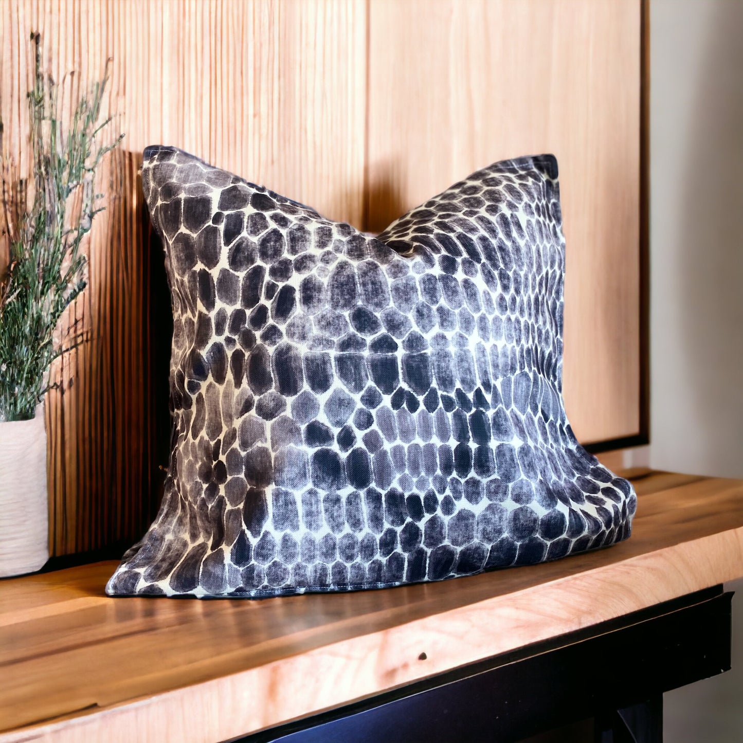 Cushion Cover Wildside Snake