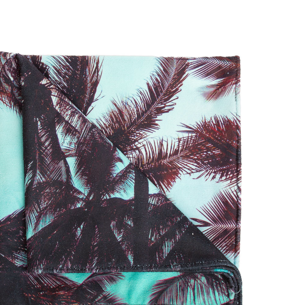 Shoreline Paradise Standard Microfiber Beach Towel