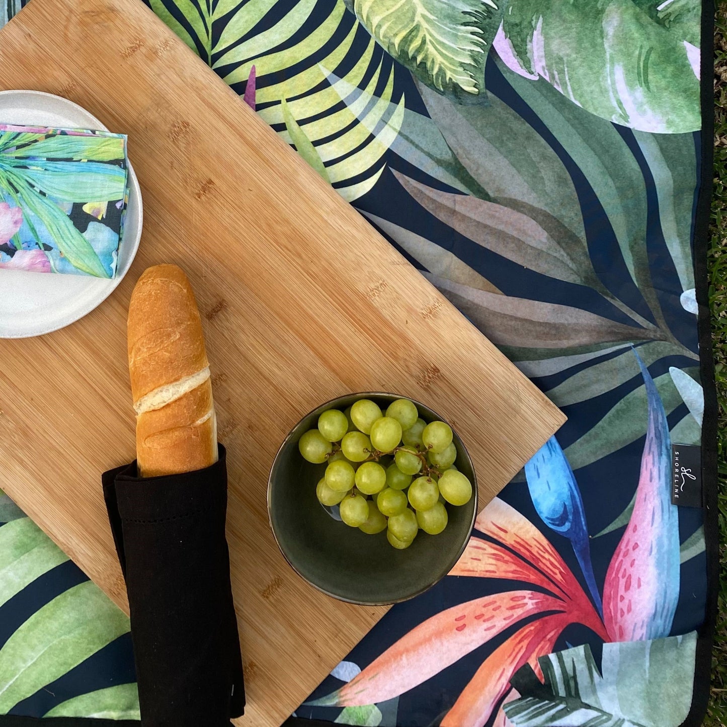 Shoreline Picnic Mat Orchid Tropics