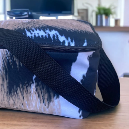 Shoreline Lunch Bag Into the Wild