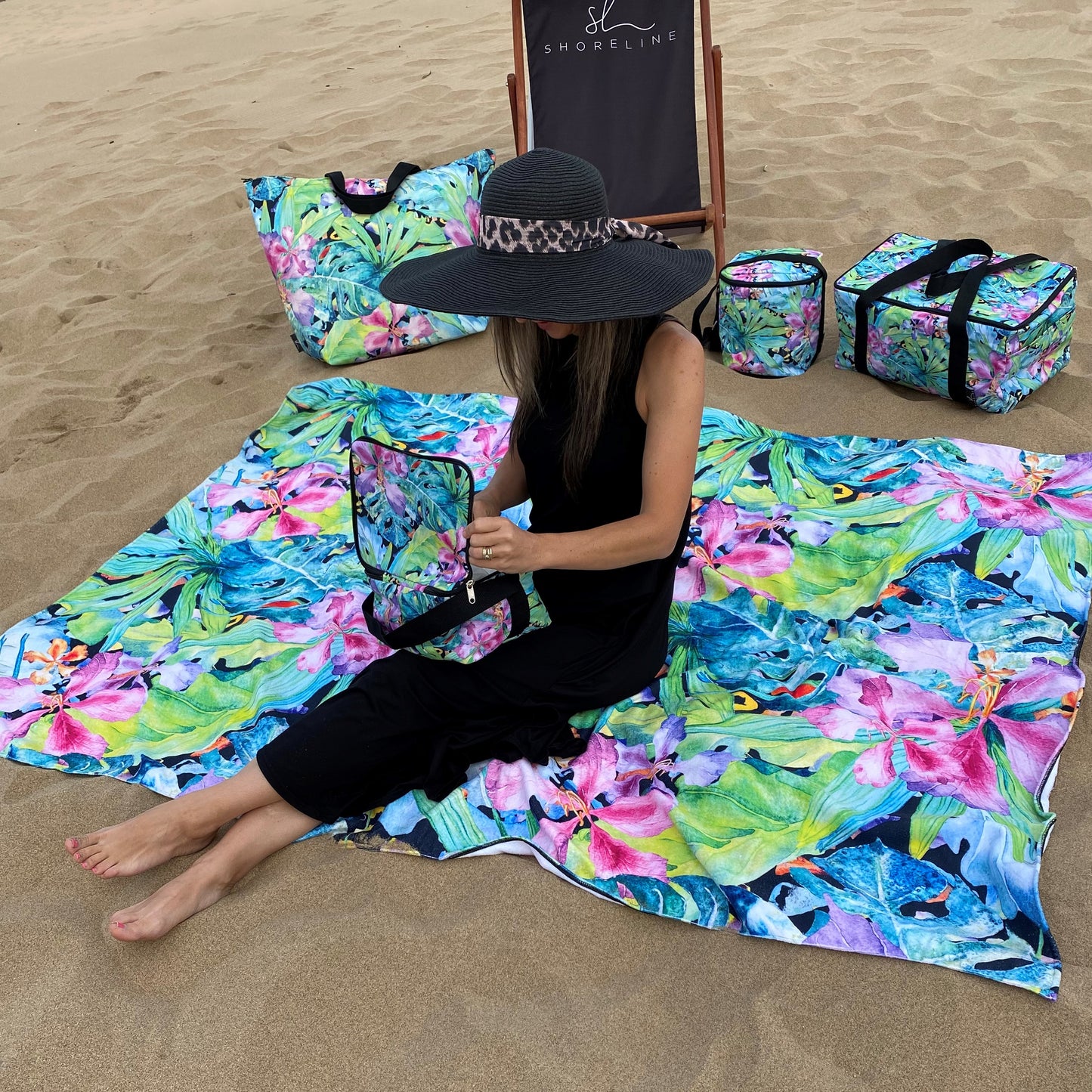 Shoreline Valdivian Watercolour Microfiber Extra Large Beach Towel