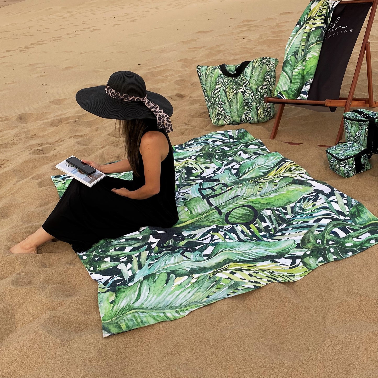 Shoreline Hello Summer Microfiber Extra Large Beach Towel